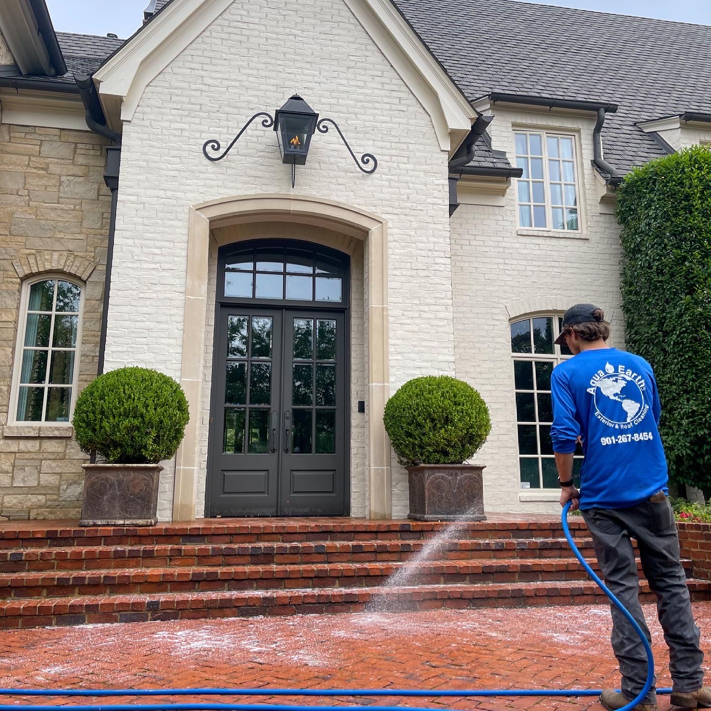 Aqua Earth Team in Action Photo