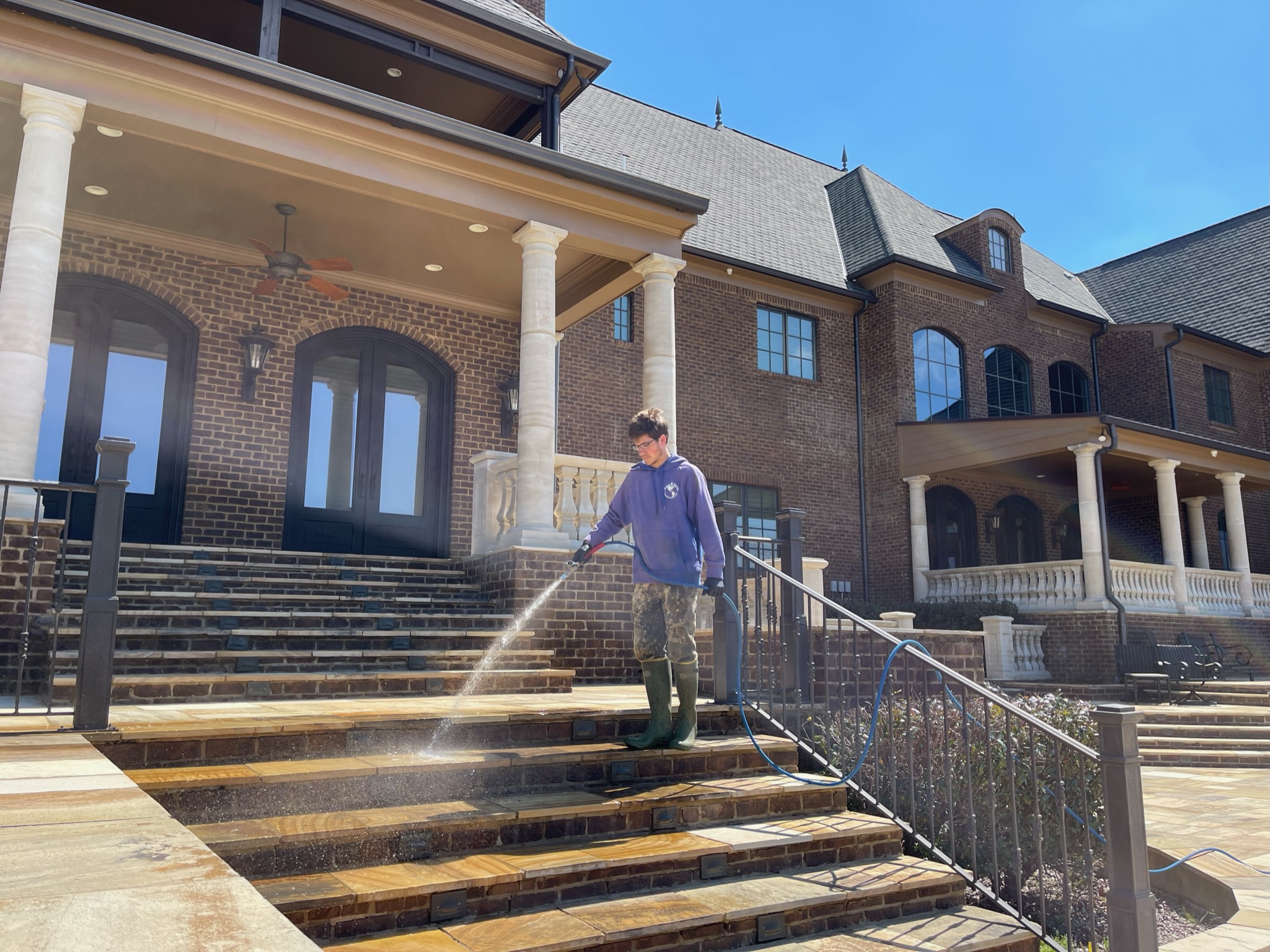 Aqua Earth Team in Action Photo