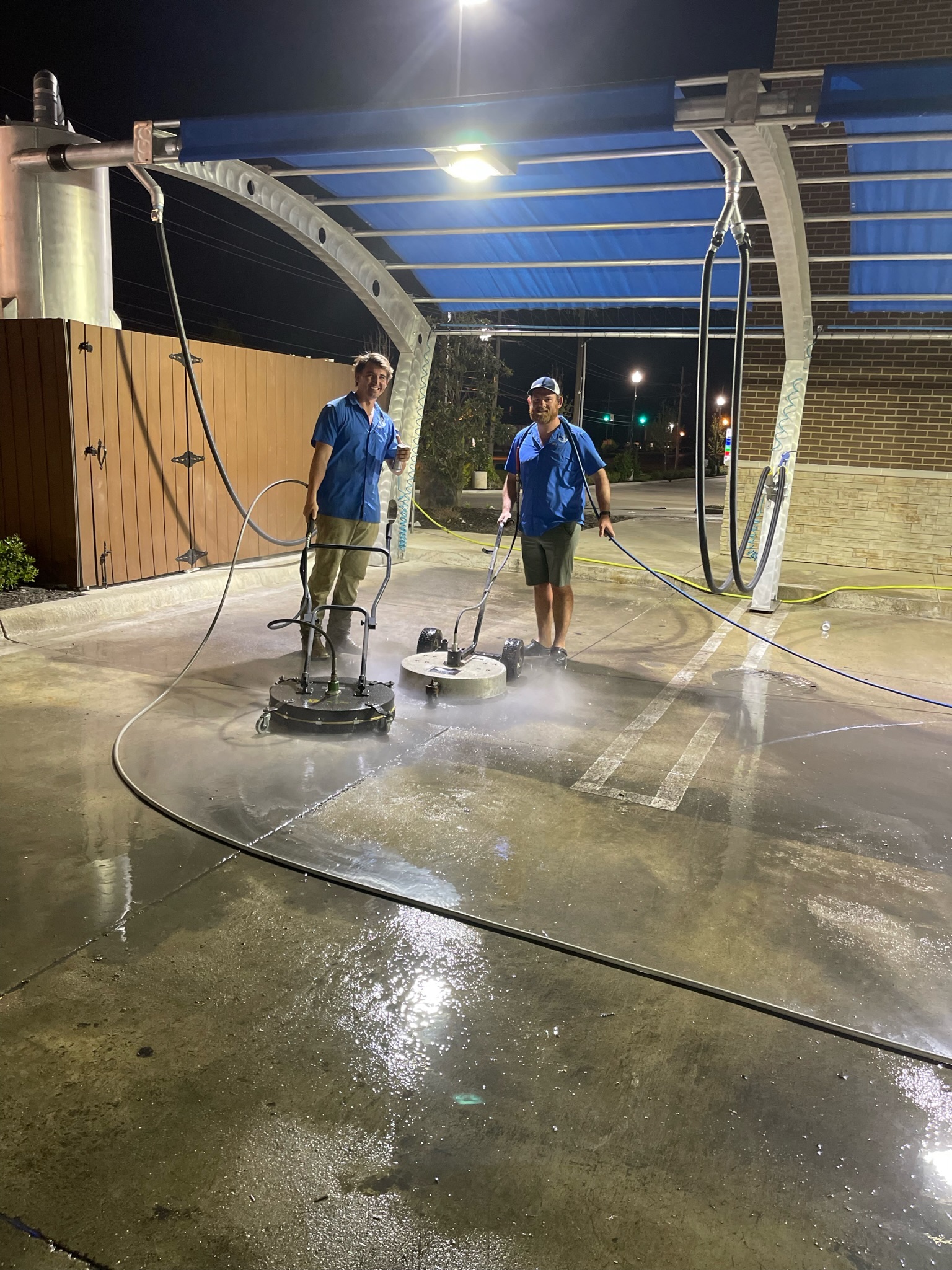 Aqua Earth Team in Action Photo