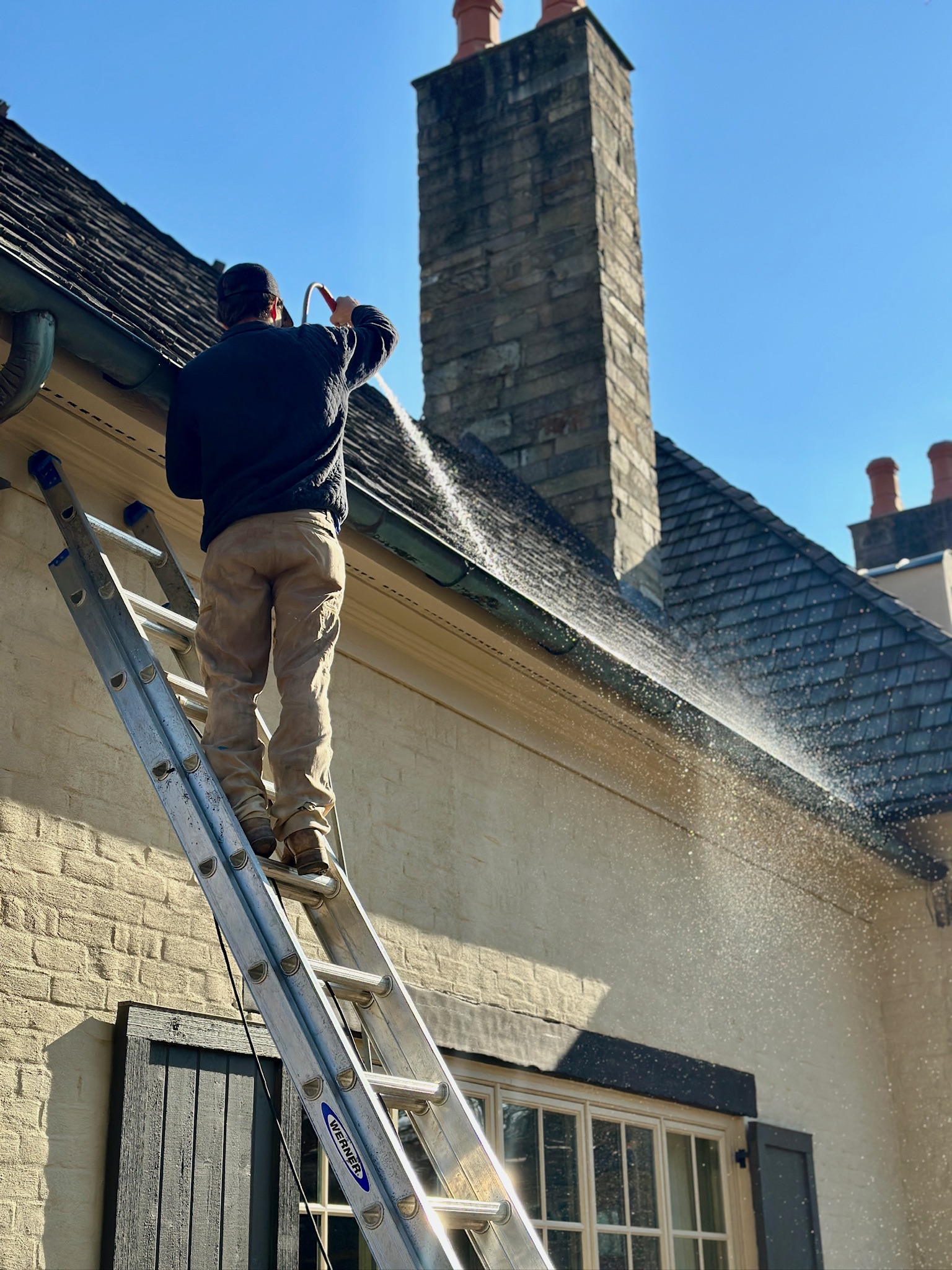 Aqua Earth Team in Action Photo